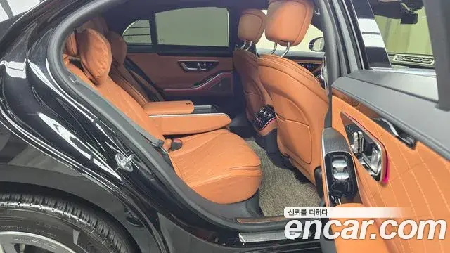 Mercedes-Benz S-Class 2022 — Фото 12/20