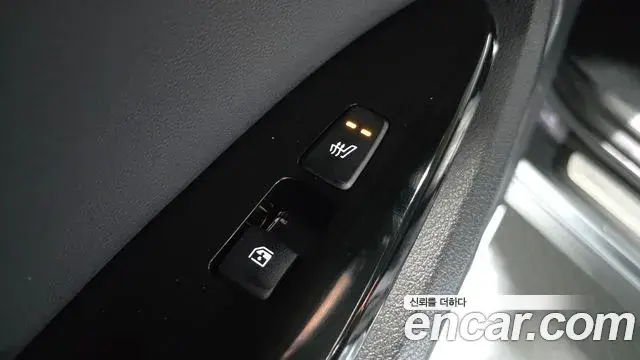 Kia Sportage 2021 — ფოტო 18/20