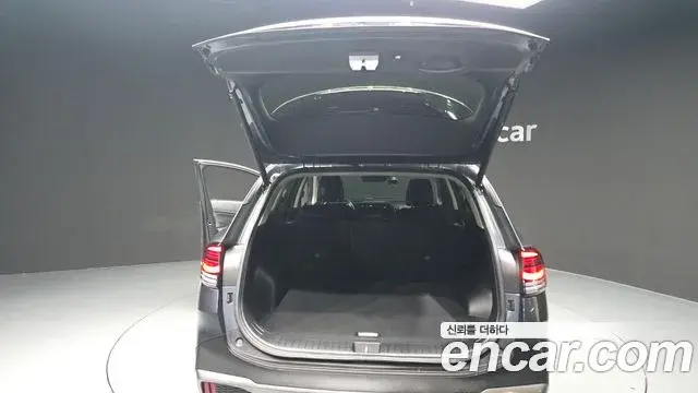 Kia Sportage 2021 — ფოტო 11/20