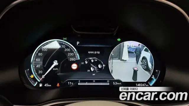 Genesis GV80 2021 — ფოტო 14/20