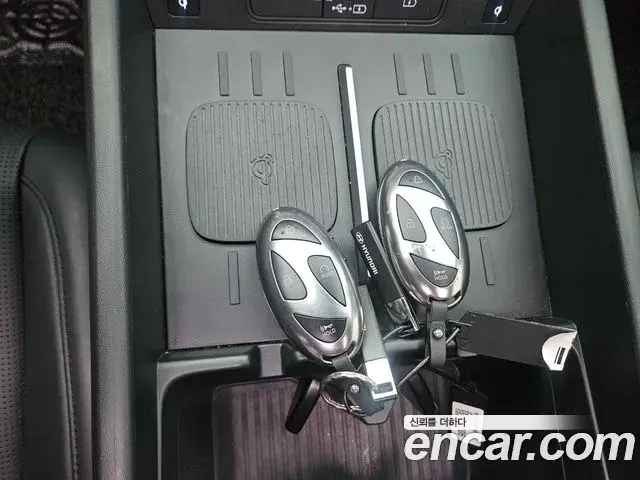 Hyundai Santa Fe 2024 — Photo 13/20