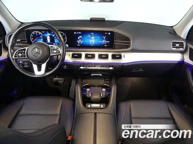 Mercedes-Benz GLE-Class 2019 — Photo 17/20