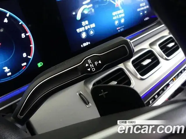 Mercedes-Benz GLE-Class 2019 — Photo 7/20