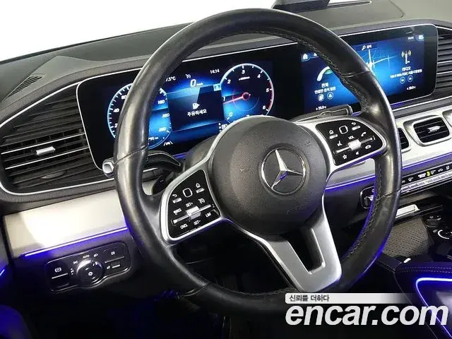 Mercedes-Benz GLE-Class 2019 — Photo 18/20