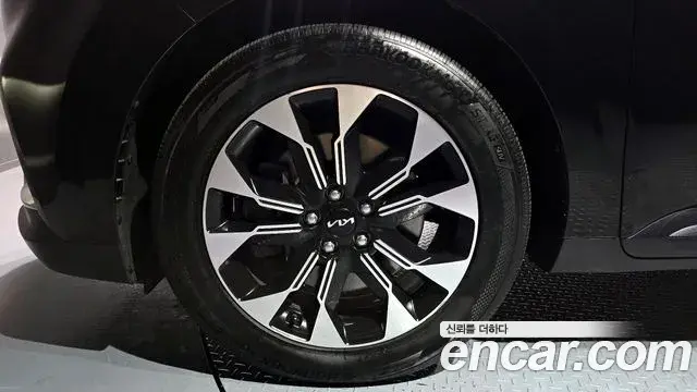 Kia Carnival 2022 — Фото 5/20