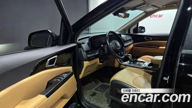 Kia Carnival 2022 — Фото 11/20
