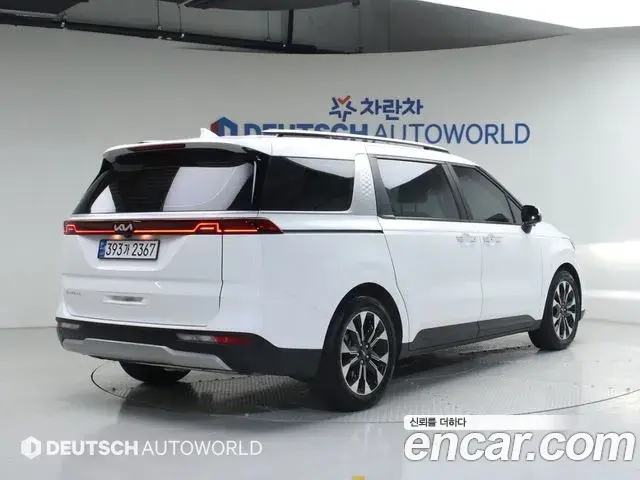 Kia Carnival 2022 — Фото 1/20