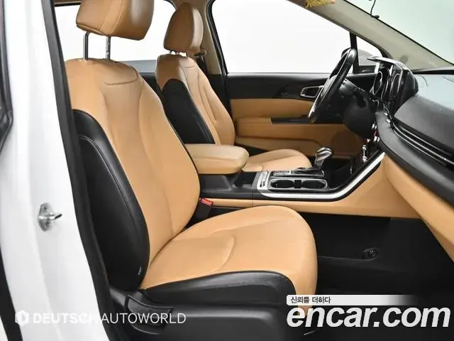 Kia Carnival 2022 — Фото 8/20