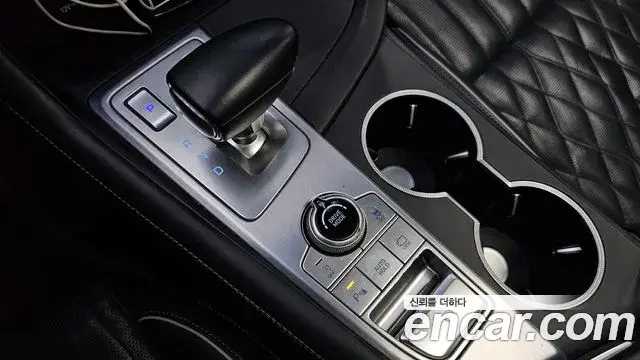 Genesis G70 2018 — ფოტო 14/20