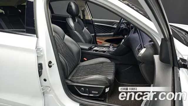 Genesis G70 2018 — ფოტო 1/20