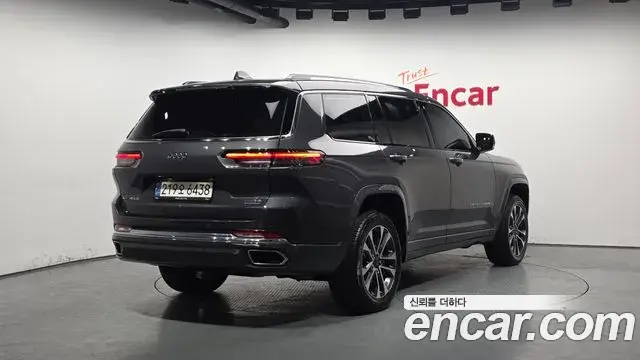 Jeep Grand Cherokee 2022 — Şəkil 12/20