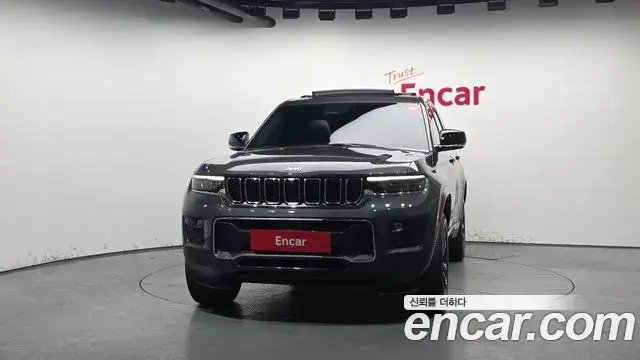 Jeep Grand Cherokee 2022 — Şəkil 9/20