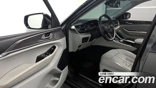 Jeep Grand Cherokee 2022 — Şəkil 7/20