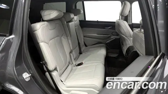 Jeep Grand Cherokee 2022 — Şəkil 8/20