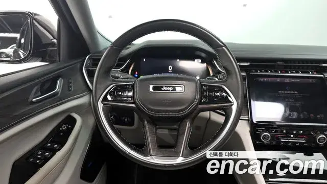 Jeep Grand Cherokee 2022 — Şəkil 18/20