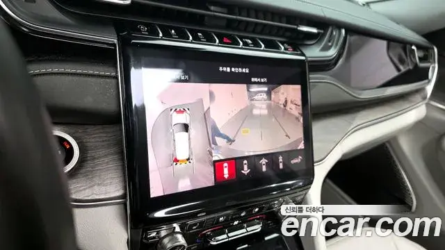 Jeep Grand Cherokee 2022 — Şəkil 19/20