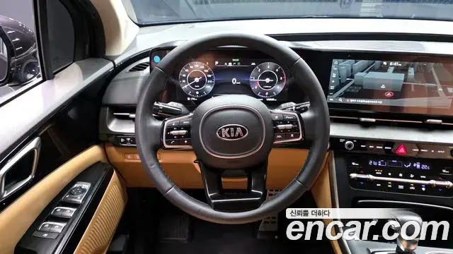 Kia Carnival 2020 — Фото 14/20
