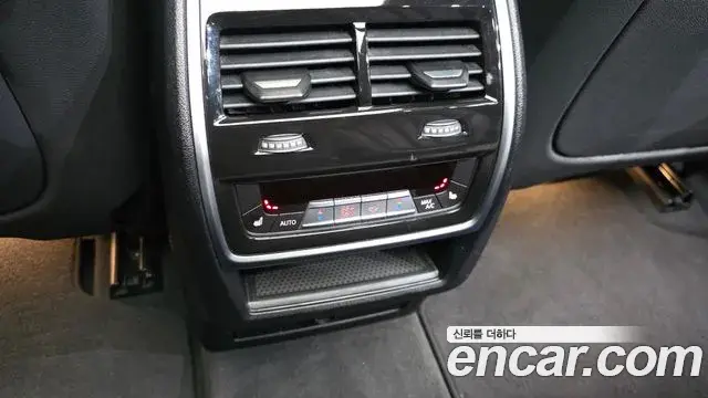 BMW X5 2021 — Фото 18/20