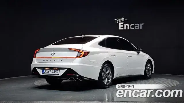 Hyundai Sonata Hybrid 2022 — ფოტო 12/20