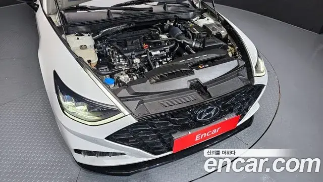 Hyundai Sonata Hybrid 2022 — ფოტო 15/20