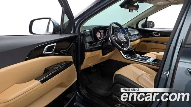 Kia Carnival 2022 — Фото 10/20