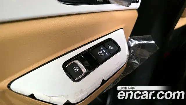 Kia Carnival 2022 — Фото 17/20