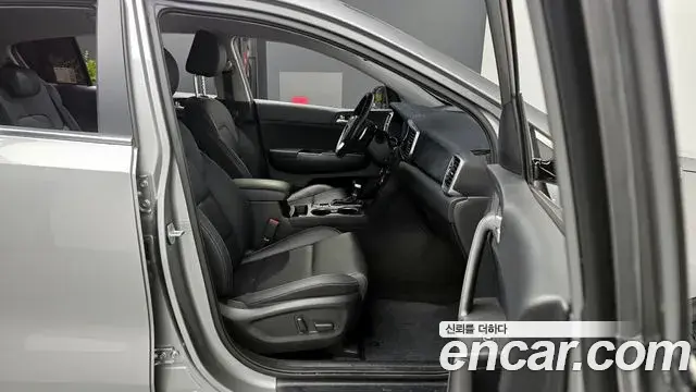 Kia Sportage The Bold 2020 — Фото 11/20