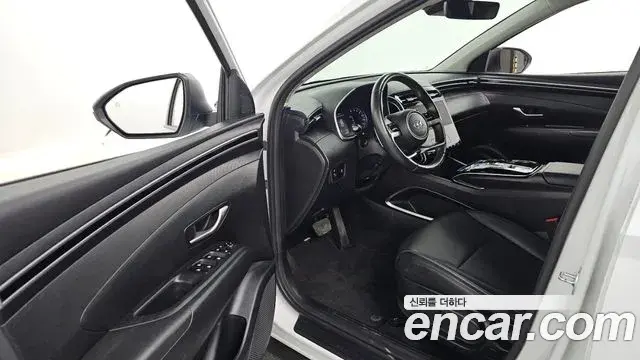 Hyundai Tucson Hybrid 2022 — Photo 15/20