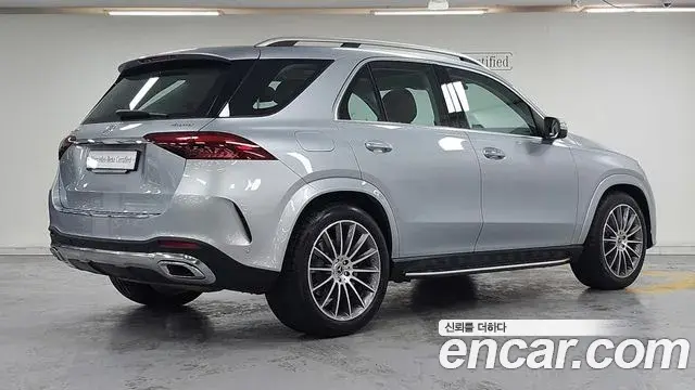 Mercedes-Benz GLE-Class 2025 — Photo 7/20