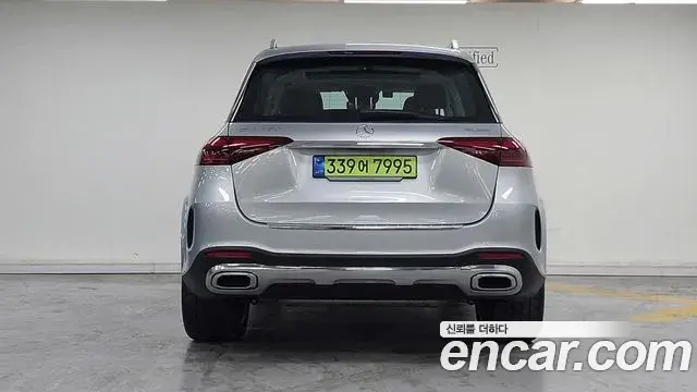 Mercedes-Benz GLE-Class 2025 — Photo 20/20