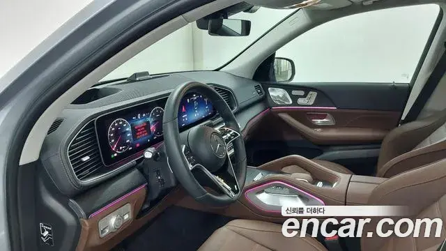 Mercedes-Benz GLE-Class 2025 — Photo 13/20