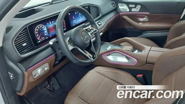 Mercedes-Benz GLE-Class 2025 — Photo 12/20