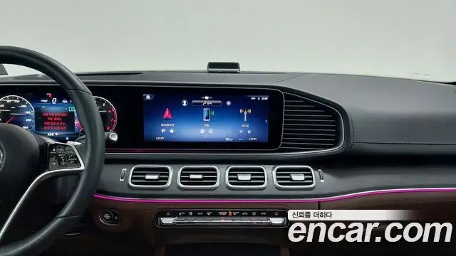 Mercedes-Benz GLE-Class 2025 — Photo 16/20
