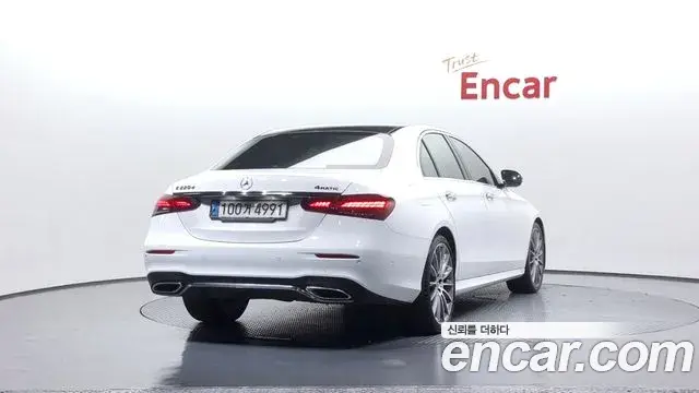 Mercedes-Benz E-Class 2021 — Фото 2/20