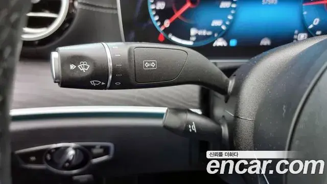 Mercedes-Benz E-Class 2021 — Фото 17/20