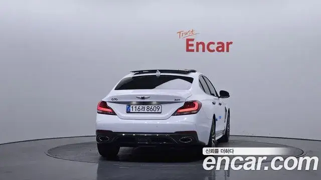 Genesis G70 2018 — Photo 14/20