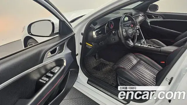 Genesis G70 2018 — Photo 13/20