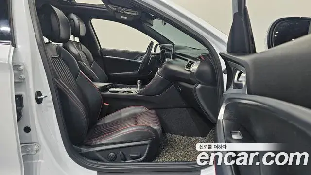 Genesis G70 2018 — Photo 18/20