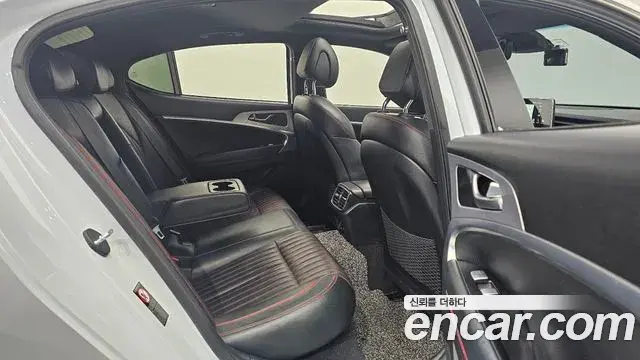 Genesis G70 2018 — Photo 20/20