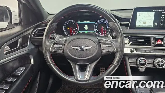 Genesis G70 2018 — Photo 9/20