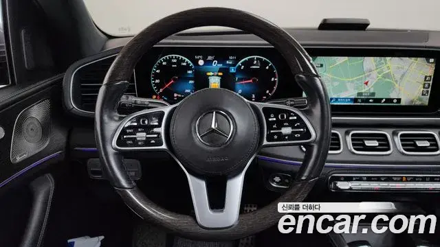 Mercedes-Benz GLS-Class 2022 — Photo 2/20