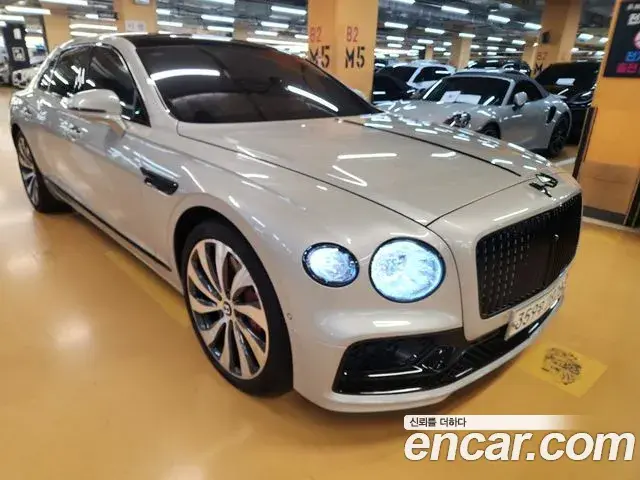 Bentley Flying Spur 2021 — Şəkil 8/20
