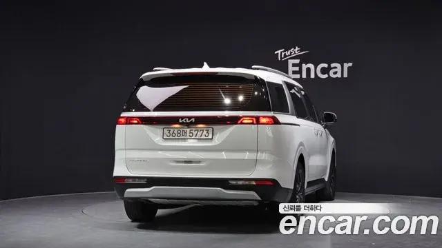 Kia Carnival 2022 — Фото 4/20