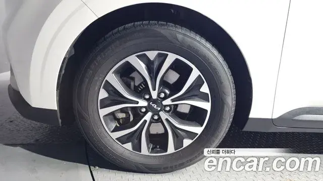 Kia Carnival 2022 — Фото 5/20