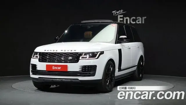 Land Rover Range Rover 2021 — ფოტო 15/20