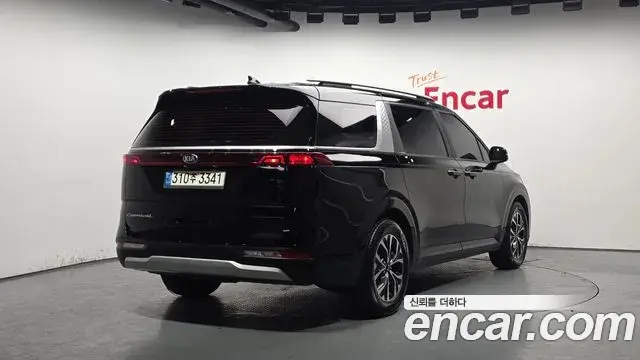 Kia Carnival 2020 — Photo 2/20