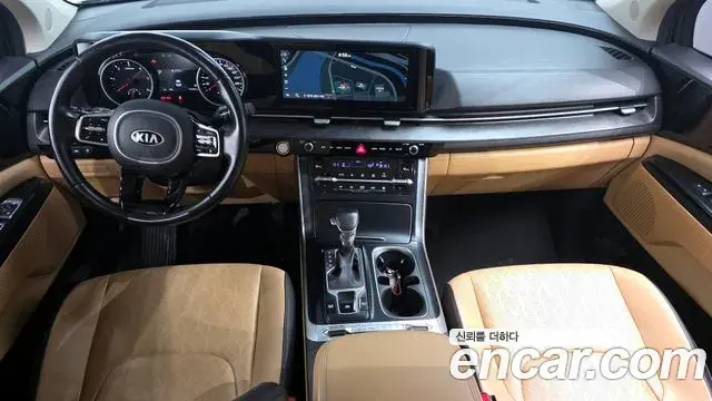 Kia Carnival 2020 — Photo 7/20