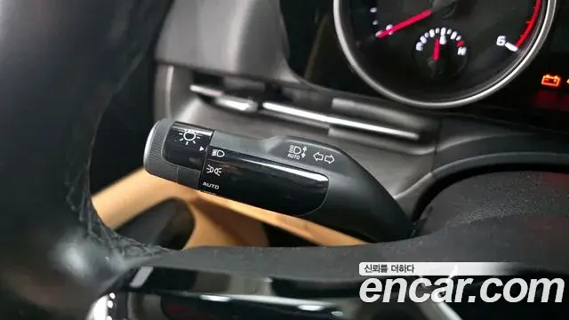 Kia Carnival 2020 — Photo 18/20
