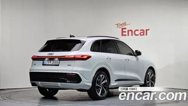 Audi Q5 2025 — Photo 19/20