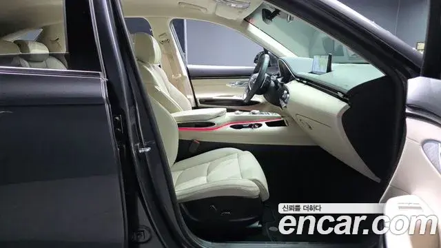 Genesis GV70 2021 — Şəkil 10/20